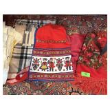 PASHMINA SCARF / GERMAN FOLK ART APRON PASHMINA SCARF / GERMAN FOLK ART APRON