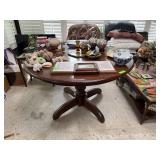 LARGE ROUND DINING / KITCHEN TABLE LARGE ROUND DINING / KITCHEN TABLE
