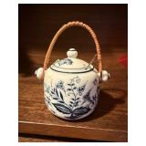 BLUE ONION SUGAR BOWL BLUE ONION SUGAR BOWL