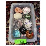 BIN OF MIXED EGGS STONE / CRYSTAL ETC BIN OF MIXED EGGS STONE / CRYSTAL ETC