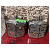 2PC VTG 1968 ROYAL LONDON MUSICAL DECANTERS NOTE 2PC VTG 1968 ROYAL LONDON MUSICAL DECANTERS NOTE