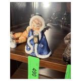 GOEBEL HUMMEL ANGEL FIGURINE ANGEL W LANTERN GOEBEL HUMMEL ANGEL FIGURINE ANGEL W LANTERN