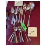 LOT OF SILVERPLATE FLATWARE MARTIN / ALTA LOT OF SILVERPLATE FLATWARE MARTIN / ALTA