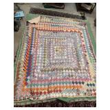 VINTAGE HANDMADE QUILT / BLANKET VINTAGE HANDMADE QUILT / BLANKET