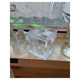 TIFFANY & CO CRYSTAL PRESENT BOX TIFFANY & CO CRYSTAL PRESENT BOX
