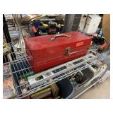 METAL TOOLBOX WITH CONTENTS & LEVEL METAL TOOLBOX WITH CONTENTS & LEVEL