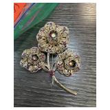 SARAH COVENTRY FLOWER BROOCH / PIN EARRINGS SARAH COVENTRY FLOWER BROOCH / PIN EARRINGS