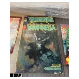 2PC VINTAGE VAMPIRELLA COMICS #11 & 30 1971 KEY 2PC VINTAGE VAMPIRELLA COMICS #11 & 30 1971 KEY