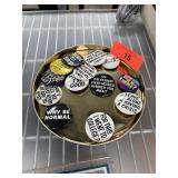 LOT OF VINTAGE PINS BUTTONS LOT OF VINTAGE PINS BUTTONS