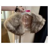 VINTAGE FOX FUR STOLE / WRAP