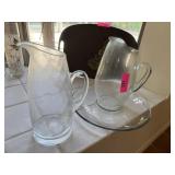 2PC PITCHERS / GLASS PLATTER