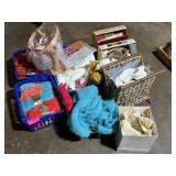 LARGE LOT OF MIXED VINTAGE YARN SEWING CRAFT