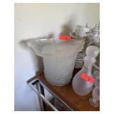 MIKASA BOUNTIFUL CHERRY GLASSES LOT NOTE
