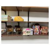 CONTENTS 2 SHELVES DECOR / GENEOLOGY MAGAZINES