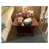 PAIR OF NICE MATCHED END TABLES