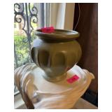 VINTAGE POTTERY PLANTER / JARDINIERE HAEGER