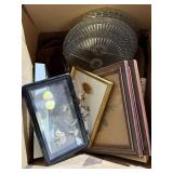 BOX OF MIXED FRAMES / DECOR / GLASSWARE & MORE