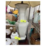 ASIAN THEME PORCELAIN TABLE LAMP