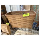 BASKET W DOLL STANDS