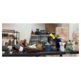 LOT OF MIXED COLLECTIBLES AS IS LLADRO ETC