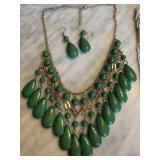 MATCHED NECKLACE & EARRINGS SET