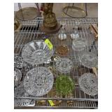LOT OF MIXED GLASSWARE / BUTTER PATS ETC