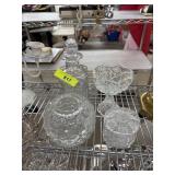 GLASS LIQUOR DECANTER / LIDDED BOXES