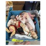 LOT OF MIXED DOLLS& OUTFITS