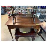 VINTAGE LEXINGTON QUEEN ANNE DESK