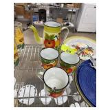 LOT OF MIXED GRANITEWARE / DISHES