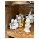 LOT OF PRECIOUS MOMENTS FIGURINES 1 IN BOX NEW
