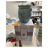 SCENTSY WAX WARMER FLURRY