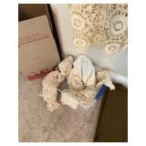 LOT OF VINTAGE LINEND BED TOPPERS