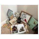 LOT OF MIXED DECOR