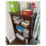 BOOKSHELF BOOK SHELF W CONTENTS BUTTONS