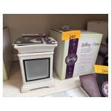 SCENTSY WAX WARMER GALLERY CREAM