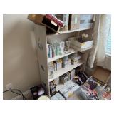 COUNTRY STYLE SHELF UNIT / BOOKSHELF