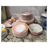 LOT OF FITZ & FLOYD DISHES