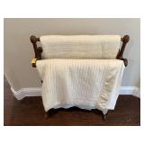 VTG BARLEY TWIST BLANKET / QUILT RACK W BLANKETS