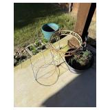 PLANTER STAND TOMATO CAGE EMPTY PLANTER NOT FULL