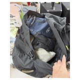 LARGE LOT OF CAMPING / BAG / SLEEPING BAGS CAMPING
