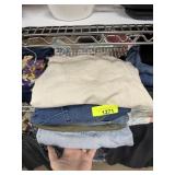 LOT OF MIXED BRAND AND SIZE JEANS
