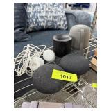 GOOGLE SMART HOME DEVICES W BLUETOOTH SPEAKERS