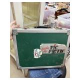 VINTAGE CALZONE METAL CASE W MUSIC REL STICKERS