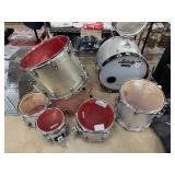 NICE LUDWIG DRUMS SET