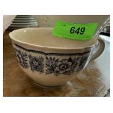VINTAGE YALE BRANFORD FOUNDERS WEDGWOOD CUP