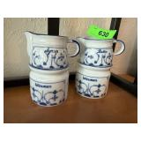 2PC SYRUP & BUTTER WARMERS WINTERLING STRAWFLOWER