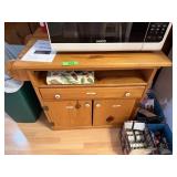KITCHEN UTILITY TABLE W CABINETS