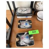 DRAGON WARE CHINA CIGARETTE BOX & ASHTRAYS