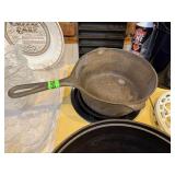 CAST IRON POT